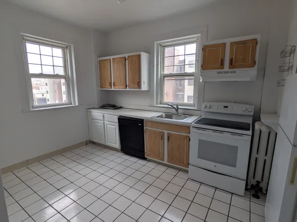 5 Spofford Rd, Allston, MA