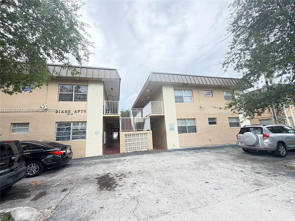 16118 NE 21st Ave #4