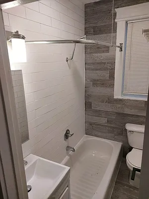 Rented by Delmark Realty LLC | media 9