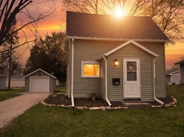 735 N 6th AVENUE, Sturgeon Bay, WI 54235