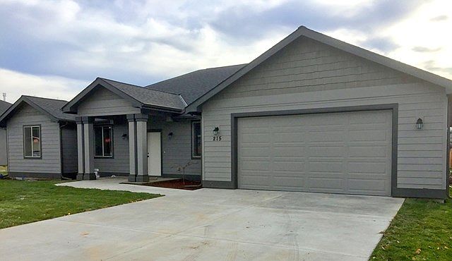 1st image of 215 Dawn Ct