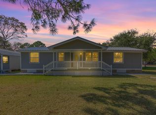 700 S Ross Sterling Ave, Anahuac, TX 77514