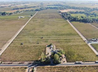 10334 E Woodbridge Rd, Acampo, CA 95220