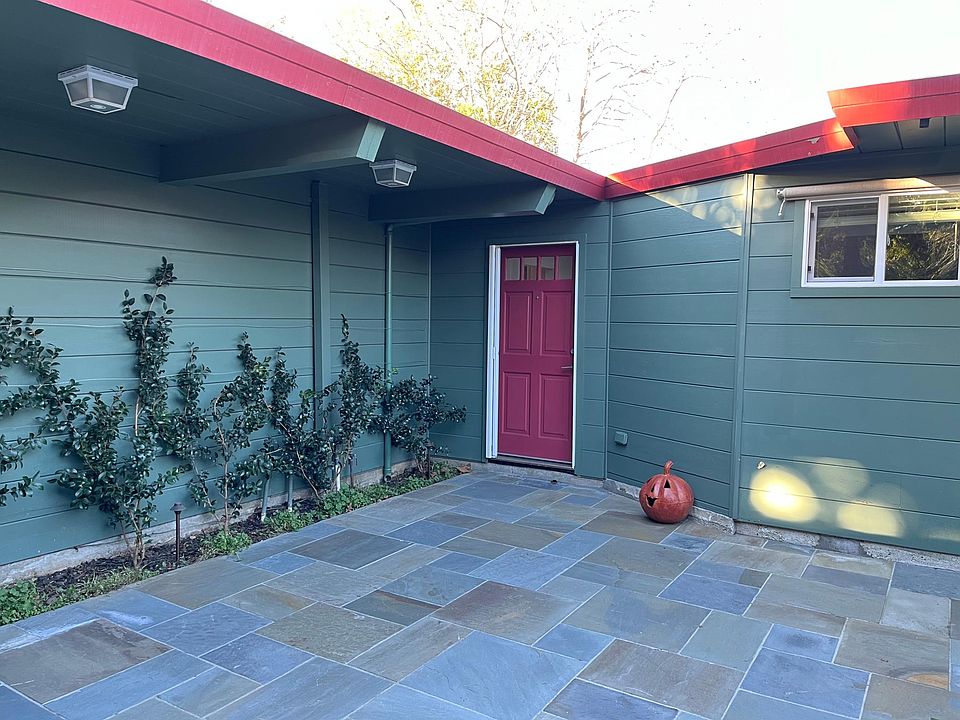 1st image of 600 Wildwood Ln