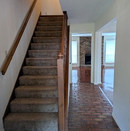 2nd image of 3361 Lanarc Dr