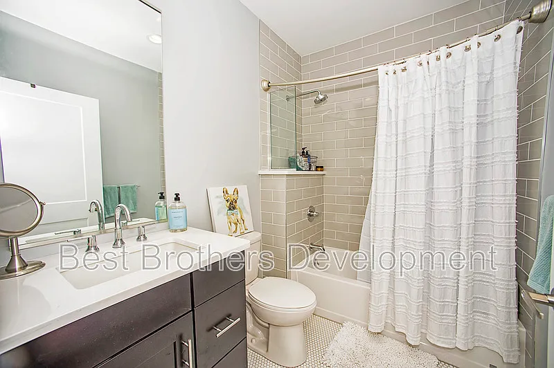 2 bed, 2.0 bath, 1275 sqft, $1,950 — Photo 3