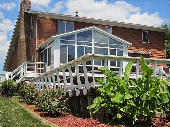 4th image of 2236 Lake Hills Dr N