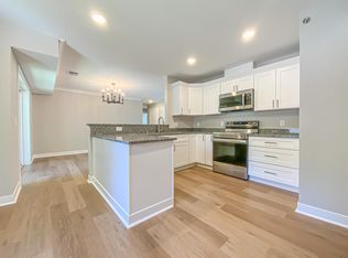 13320 W Bluemound Rd APT 4, Elm Grove, WI 53122