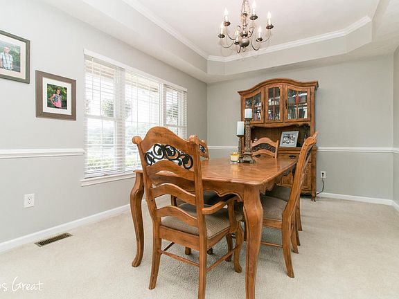 5th image of 2710 Golden Ivy Dr