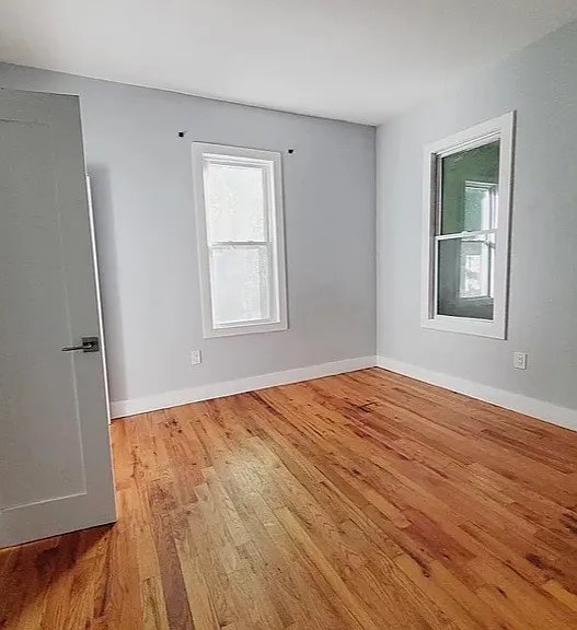 19 Jewett Ave #1E — Photo 2