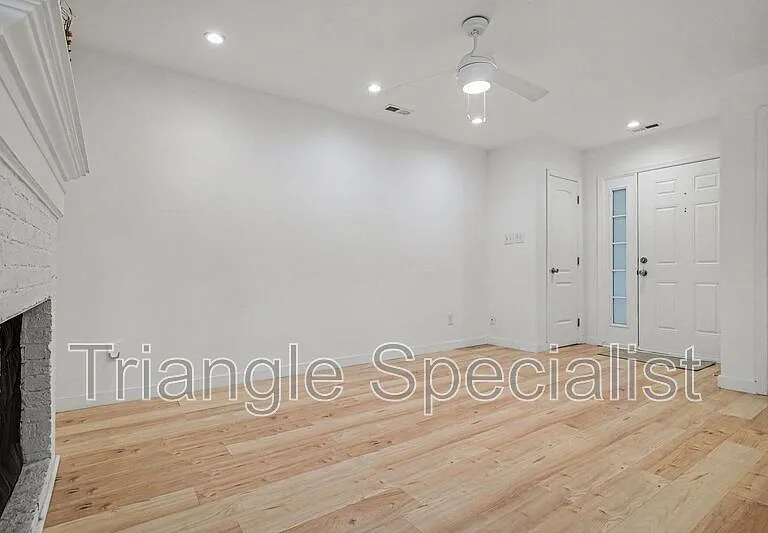 3555 Mill Run — Photo 3