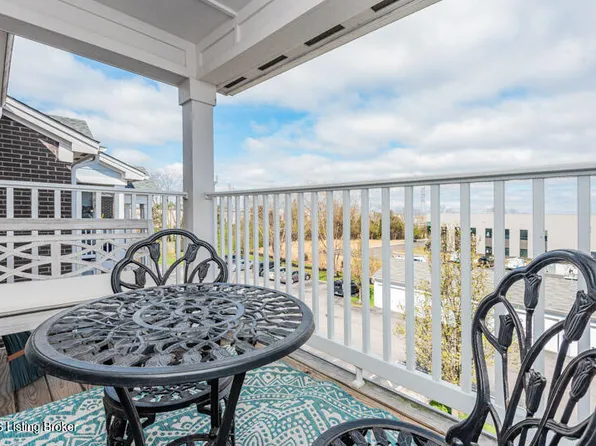 12202 Redspire Dr Unit 301, Louisville, KY 40299