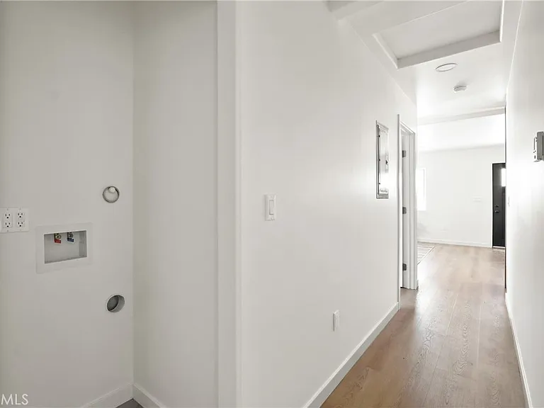1614 W 214th St — Photo 17