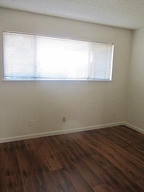 4th image of 6544 Bremen Dr