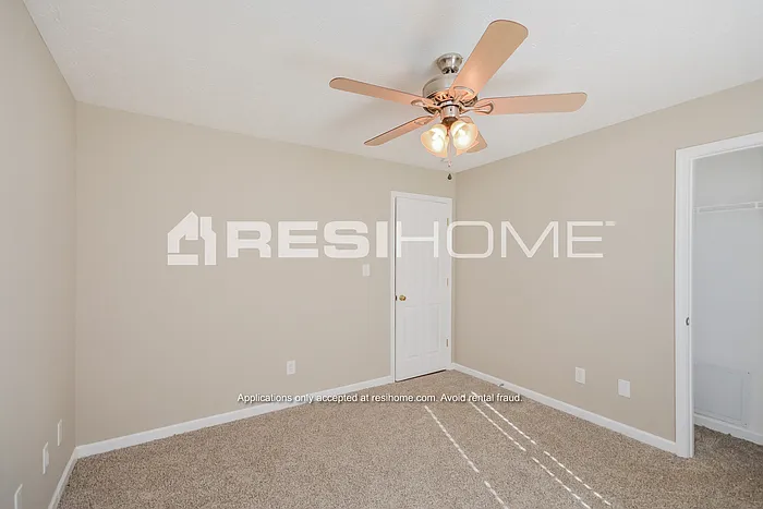 138 Floresta Dr — Photo 12