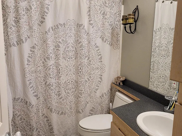 200 W Maberry Dr — Photo 15