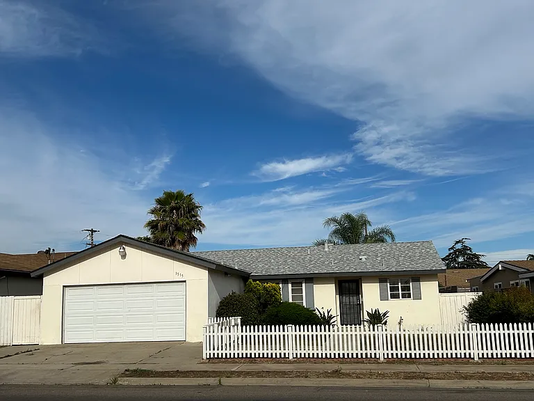 3515 Mount Acadia Blvd — Photo 1