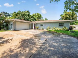 8516 Twin Lake Ln, Tampa, FL 33618