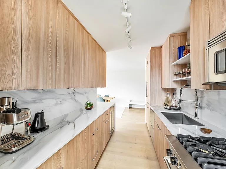 5 E 22nd St #17C — Photo 7