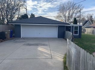 8238 25th Ave, Kenosha, WI 53143