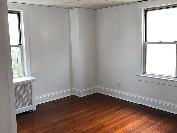 2nd image of 664 Central Park Ave