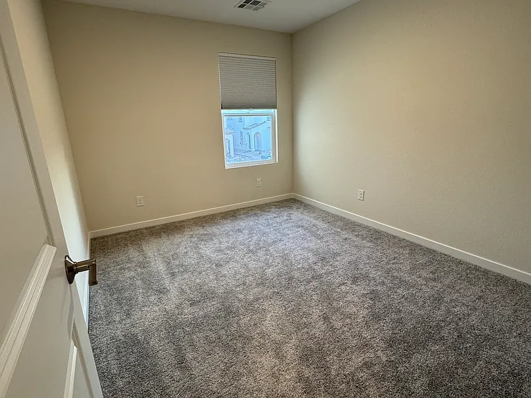 9960 Lost Horse Ave — Photo 12