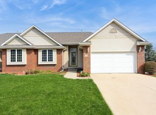 1005 Liberty Ln, Carlisle, IA 50047