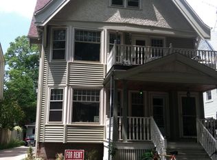 2725 N Frederick Ave, Milwaukee, WI 53211