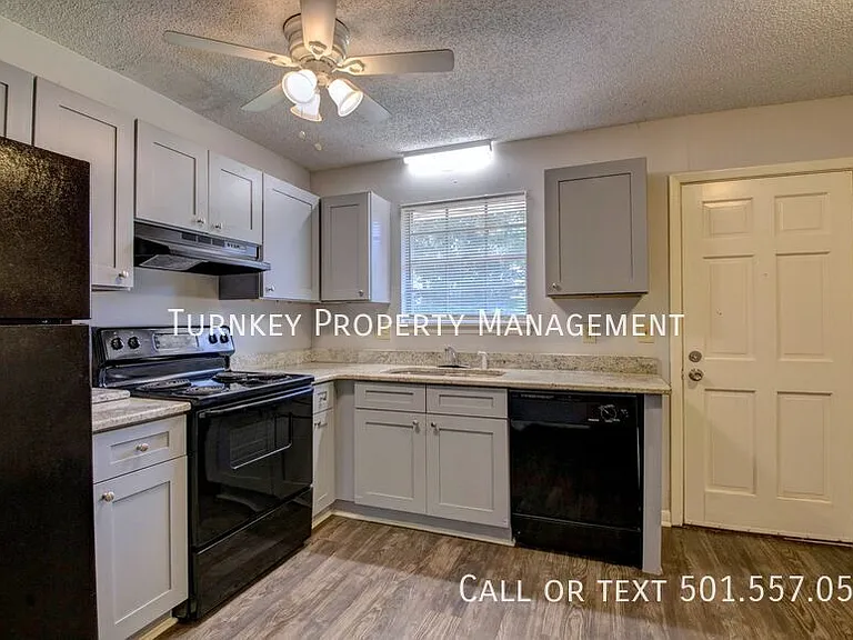 2 E Laramie Dr #B — Photo 8