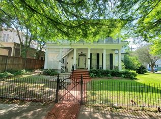 1803 Calhoun St, New Orleans, LA 70118