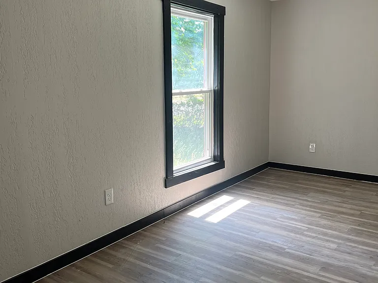 14765 Wemple Rd — Photo 10