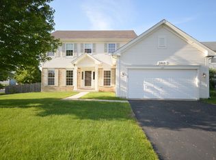 2915 Lahinch Ct, Aurora, IL