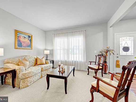 5th image of 7137 Shepherdstown Rd