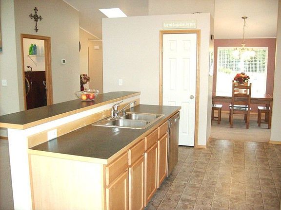4th image of 14025 Thurlow Ln SE