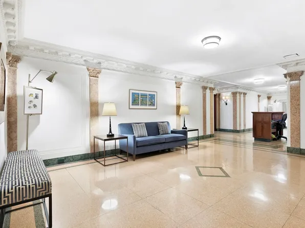 327 Central Park West 15B image 12 of 13