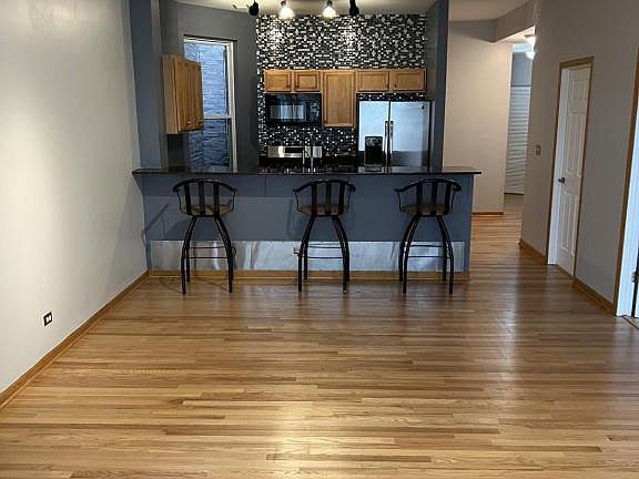 2nd image of 6647 S Maryland Ave APT 2W