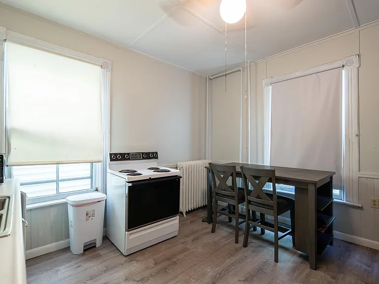 159 Hoosick St #1R — Photo 10
