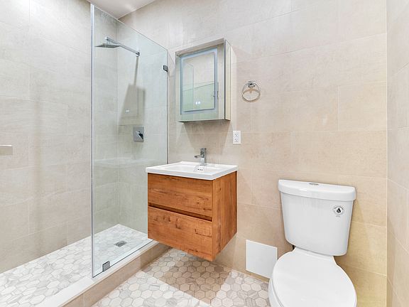 2nd image of 220 Saint James Pl #2B