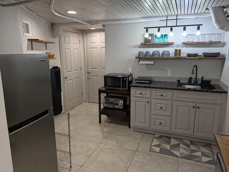 1518 Cecilia Dr — Photo 5
