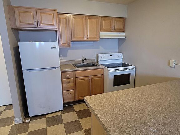 2nd image of 2115 Lyndale Ave N