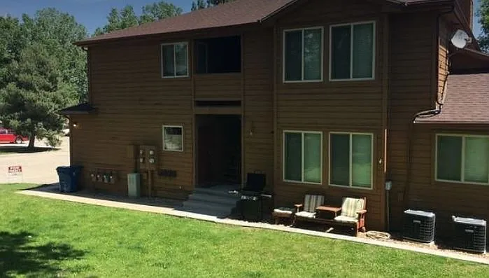 2 bed, 1000 sqft, $1,950 — Photo 1