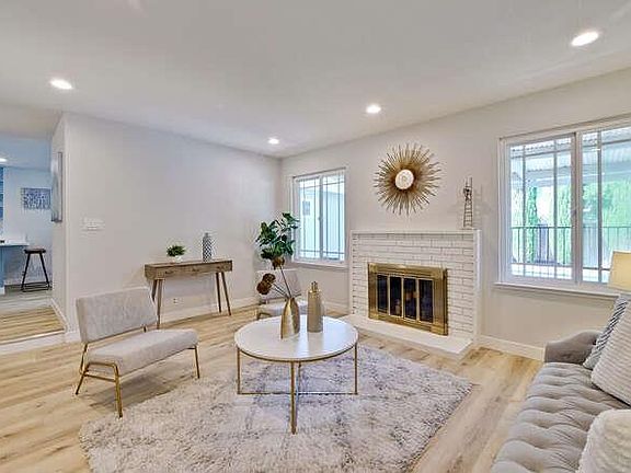 3rd image of 1144 Linda Dr