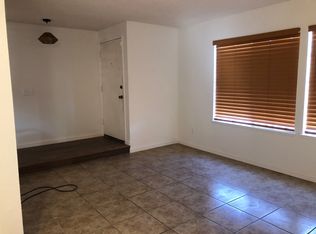 566 S Yucca Ave, Rialto, CA 92376