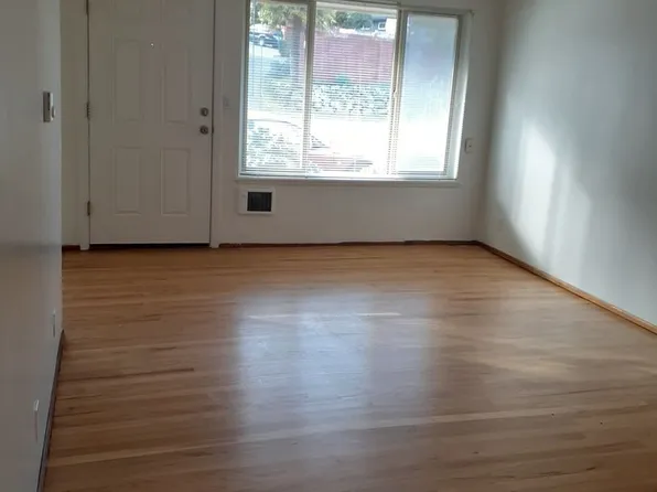 California Avenue Apartments, 7216 California Ave SW APT 10, Seattle, WA 98136