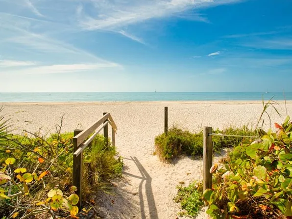 923 Snowberry Ln, Sanibel, FL 33957