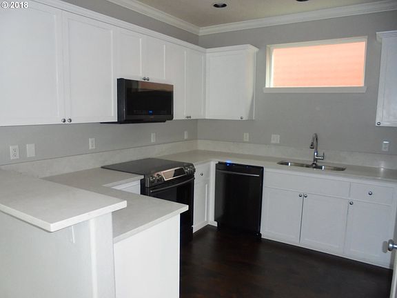 4th image of 1128 SE Leander St