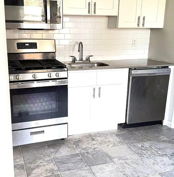 Greenside Manor — Photo 55