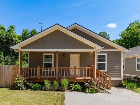 941 W Chapel Rd, Asheville, NC 28803