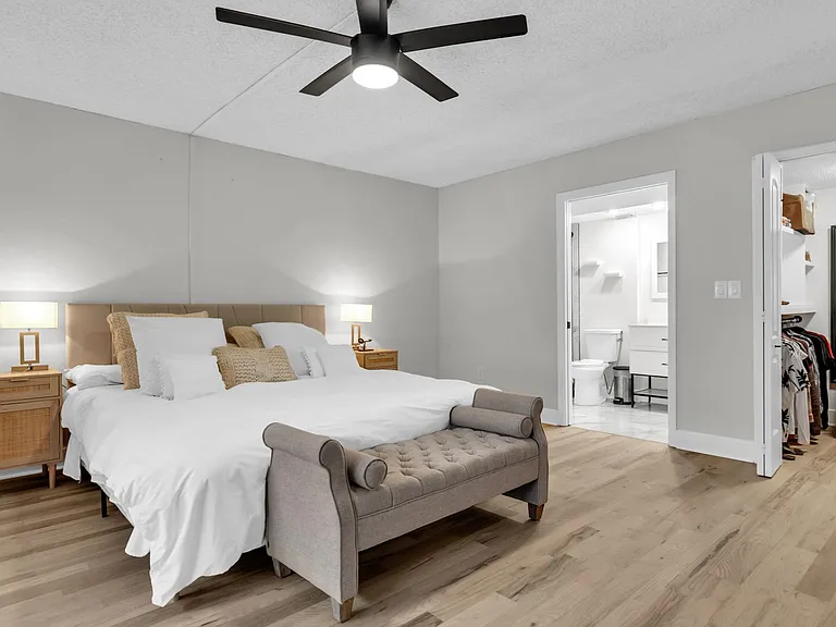 10192 Seminole Island Dr — Photo 15
