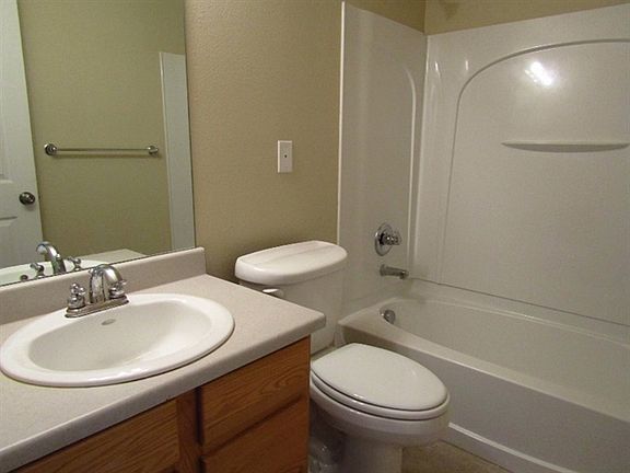4th image of 13883 S Travis Boyd Cir